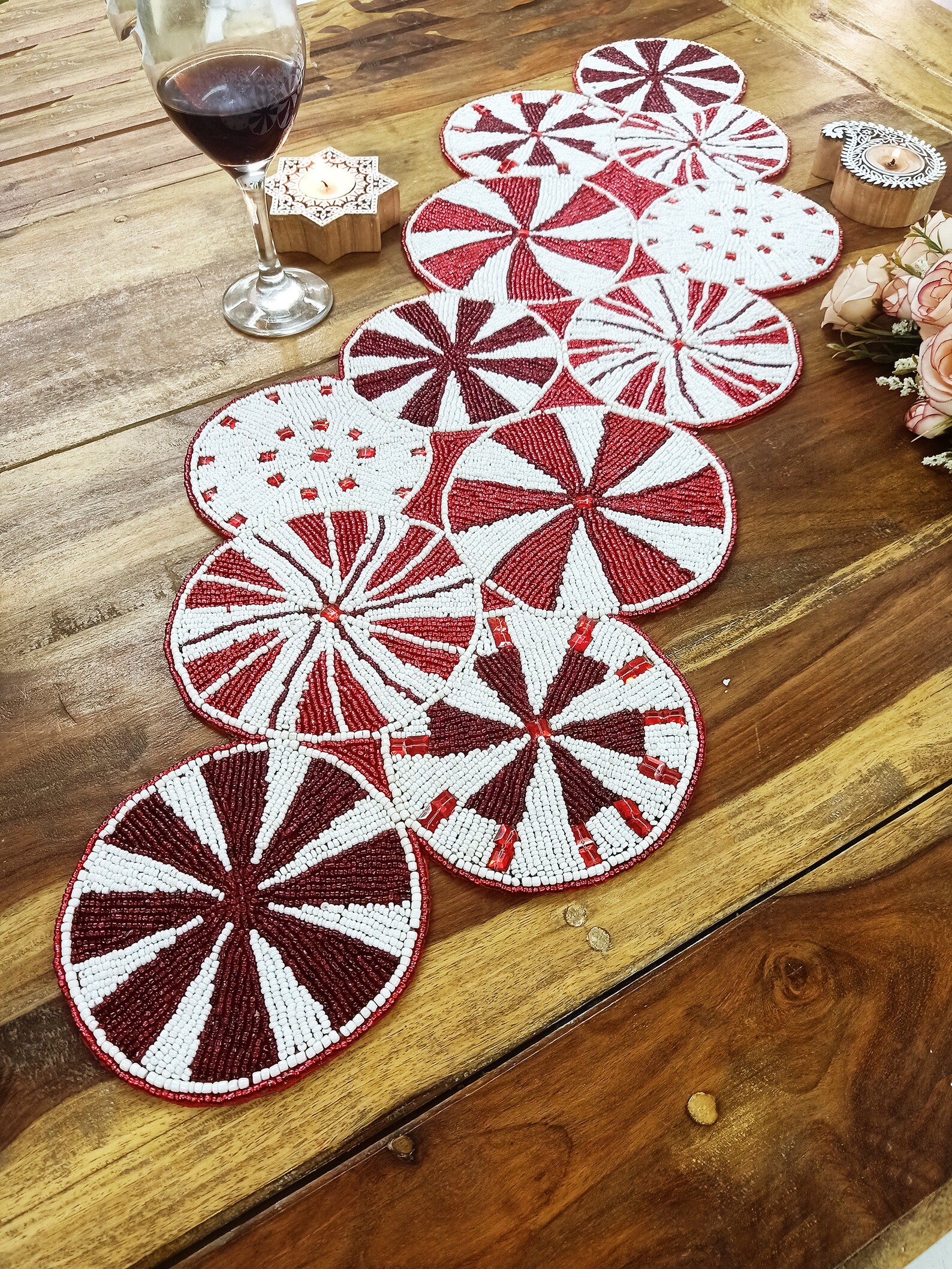 Red and White Pinwheel Circles Handmade Beaded Runner - Etsy