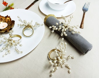 Set of 4 off-white pearl  Beaded Napkin Rings