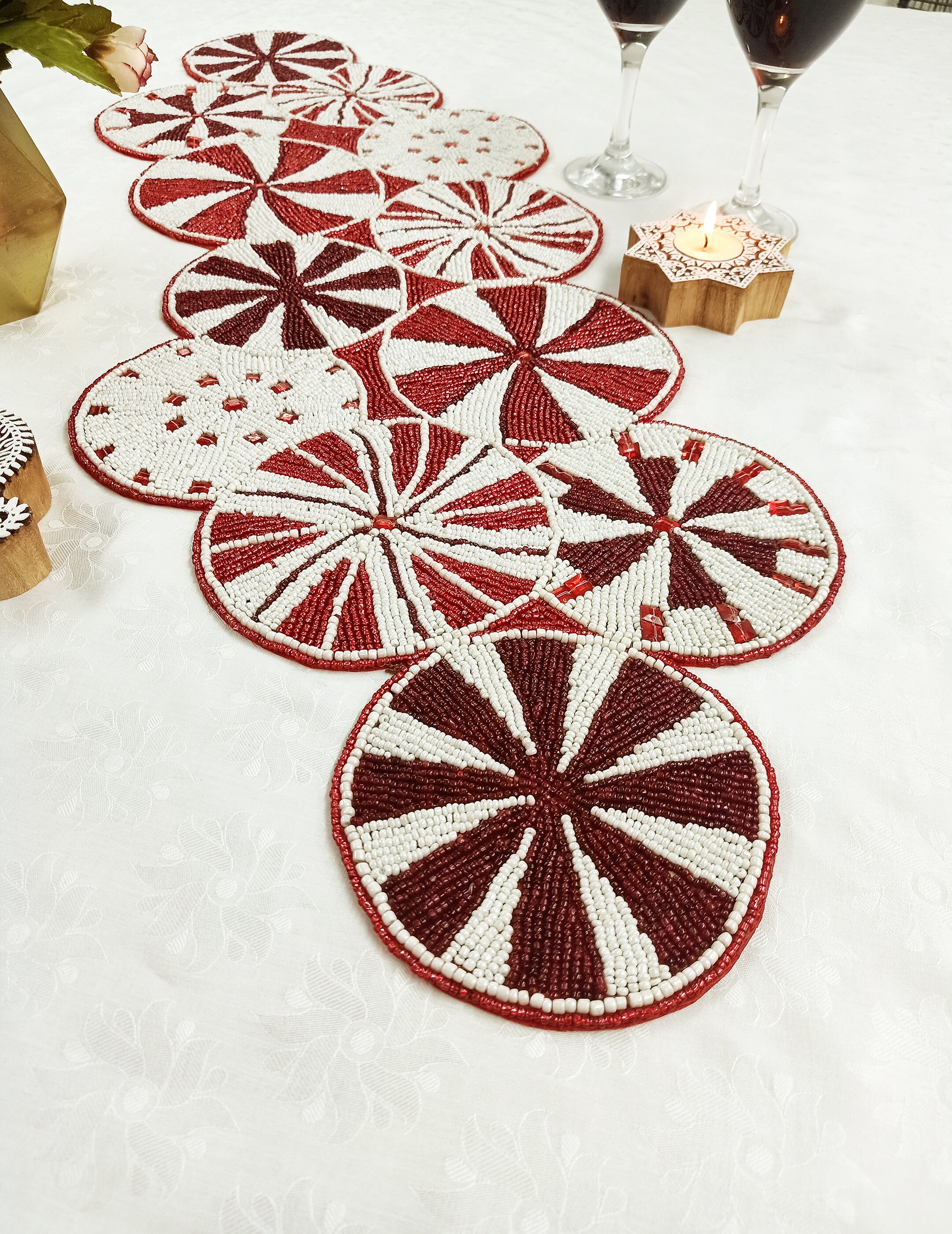 Red and White Pinwheel Circles Handmade Beaded Runner - Etsy