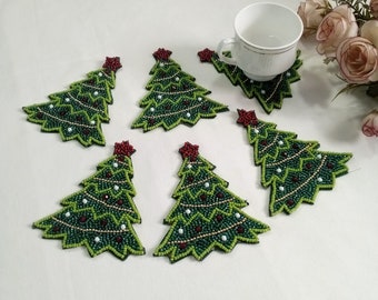 Posavasos con cuentas de árbol de Navidad verde hechos a mano - Juego de 6