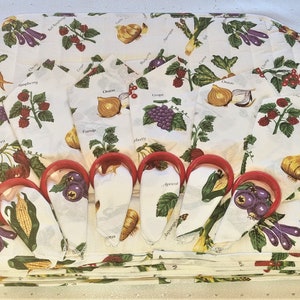 American placemat set for 6 persons , vintage 90s set , with coloured vegetables
