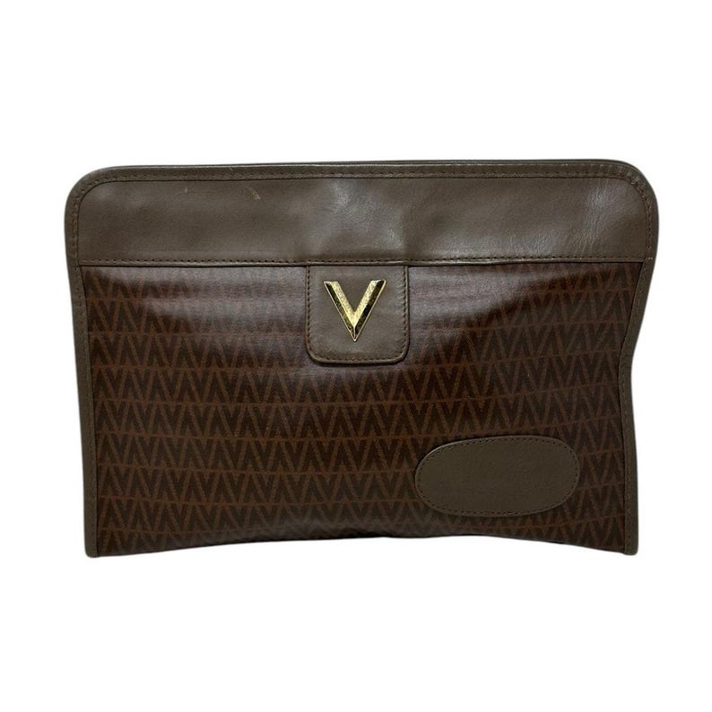 Bolso de mano Valentino de piel marrón con estampado en V. imagen 11