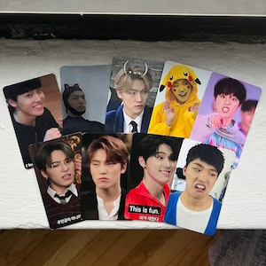 Dix-sept Dino Meme Photocard