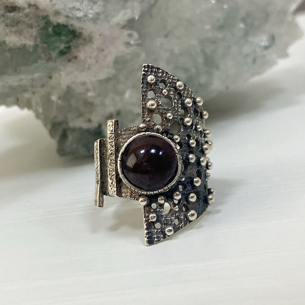 Dark red garnet ring sterling silver granulation ring, round stone ring, textured abstract ring for women, wide band, bubble ring silver