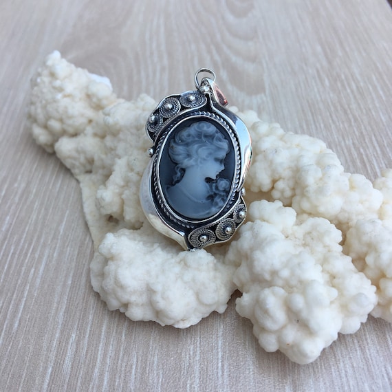 Vintage Cameo pendant necklace Silver 925 for women Armenian Vintage jewelry Cameo Filigree pendant Gift for grandmother Victorian pendant
