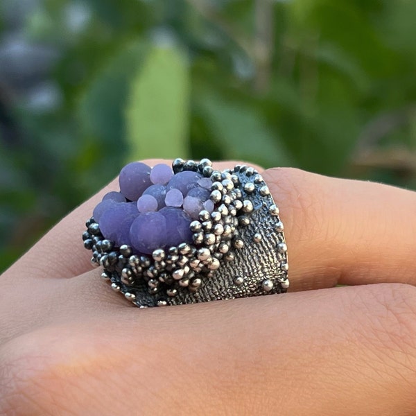 Granulation ring sterling silver purple agate ring, wide band ring textured, bubble ring dot ring, grape chalcedony ring, botryoidal agate