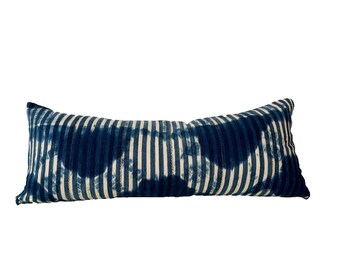 Indigo blue Mudcloth pillow cover, lumber pillow cover 14x34”