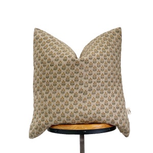Hand block print pillow cover, green and natural floral pillow cover ,Natural linen floral pillow cover.