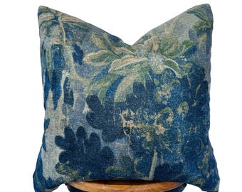 New / vintage floral pillow cover, blue / green floral / Woods Forest design