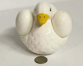 Salt and Pepper Shakers Duck with Eggs