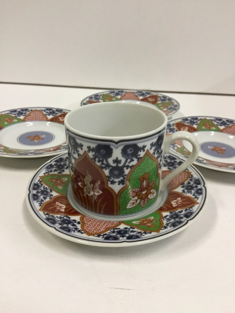Georges Briard Ancestral Garden 4 Saucers And Teacup