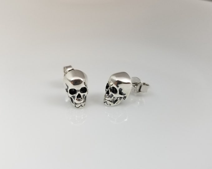 Orecchini A Teschio In Argento Tibetano Con Gancio In Argento 925 - Fatti A Mano UK - copertina