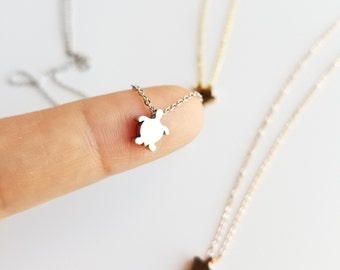 Tiny Sea Turtle Necklace in Silver Gold Rose Gold | Dainty Small Turtle Charm Necklace | Gift for Her | Marine Animal Jewelry | Sister gift