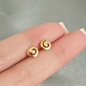 Spiral Earring Studs in Solid Sterling Silver, Silver Stud Earrings, Minimalist Earrings, Tiny Earring Studs, Everyday Earrings