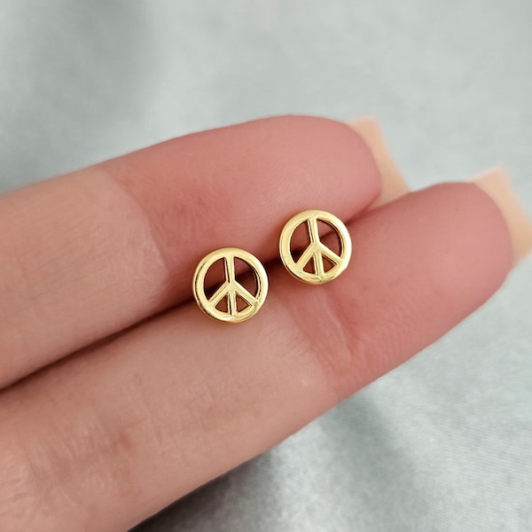 Peace Sign Stud Earrings in Sterling Silver for Kids and Adult | Minimalist and Simple | Children Gift Idea | Love and Peace Earring