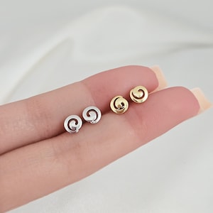 Spiral Earrings Sterling Silver, Tiny Spiral Stud Earrings Silver Stud Earrings, minimalist Earring Studs, dainty earrings sterling silver