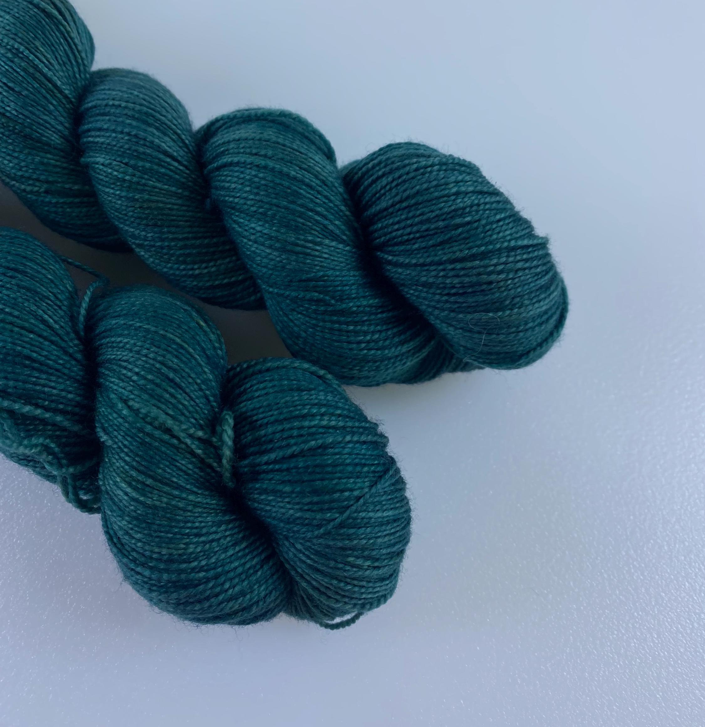 Hand-Dyed Merino Nylon Yarn - Fingering Weight - Calypso Colorway - Soft Indie Yarn for Knitting & Socks
