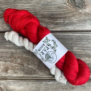 Handgefärbtes Merino Nylon Sockengarn Set: Kirschrot & Silber