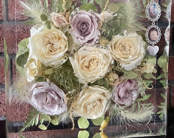 Resin Bouquet Preservation I Flower Preservation I Custom Wedding Bouquet Preservation I 10 x 10 x 3 I Flowers in Resin I Memorial Flowers