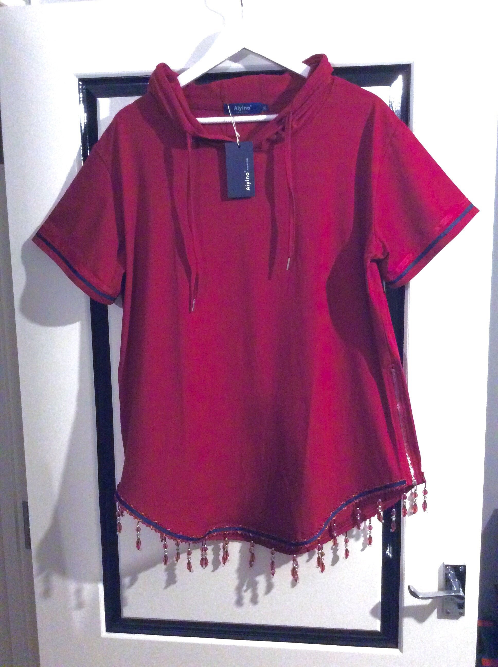 Image of Mens Hebrew Israelite Short-Sleeve Side-Zipper Wine-Red Hoodie With Beaded Fringes & A Ribbon Of Navy Blue