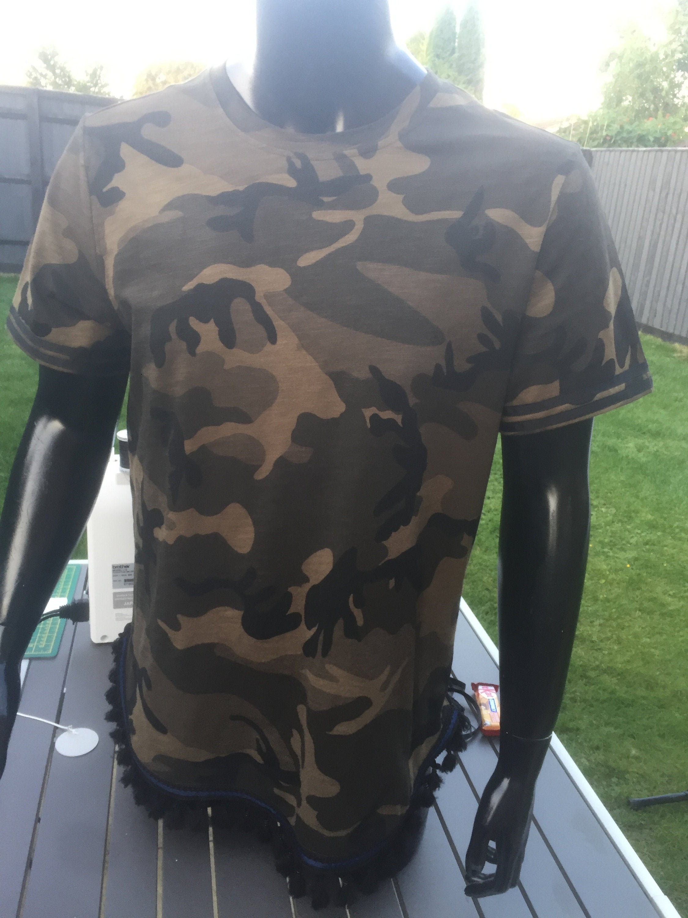 Image of Men’S Hebrew Israelite Camouflage T Shirt With Black Tassel Fringes & A Ribbon Of Navy Blue