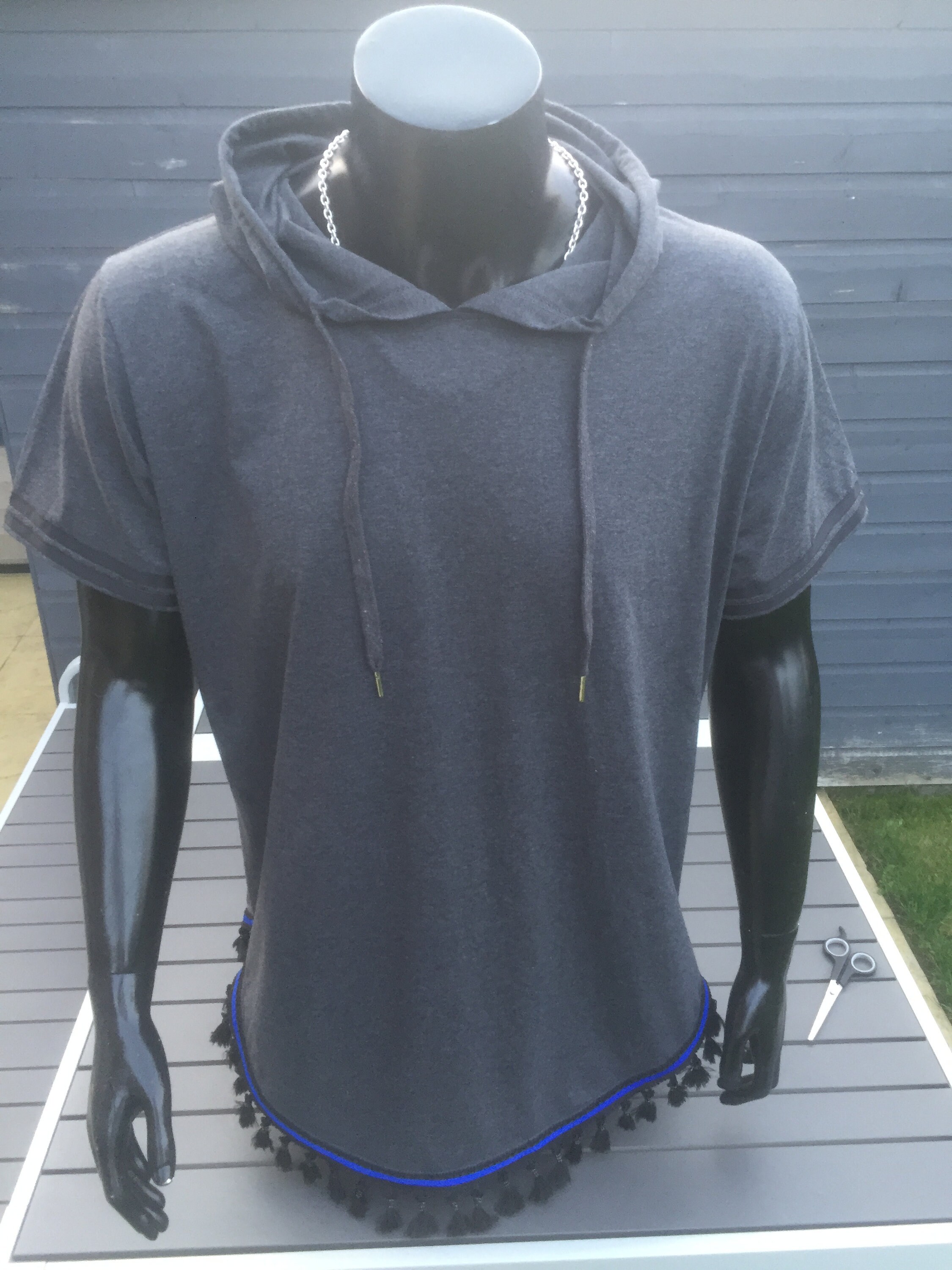 Image of Men’S Hebrew Israelite Short-Sleeve Grey Pullover Hoodie With Black Tassel Fringes & A Ribbon Of Blue