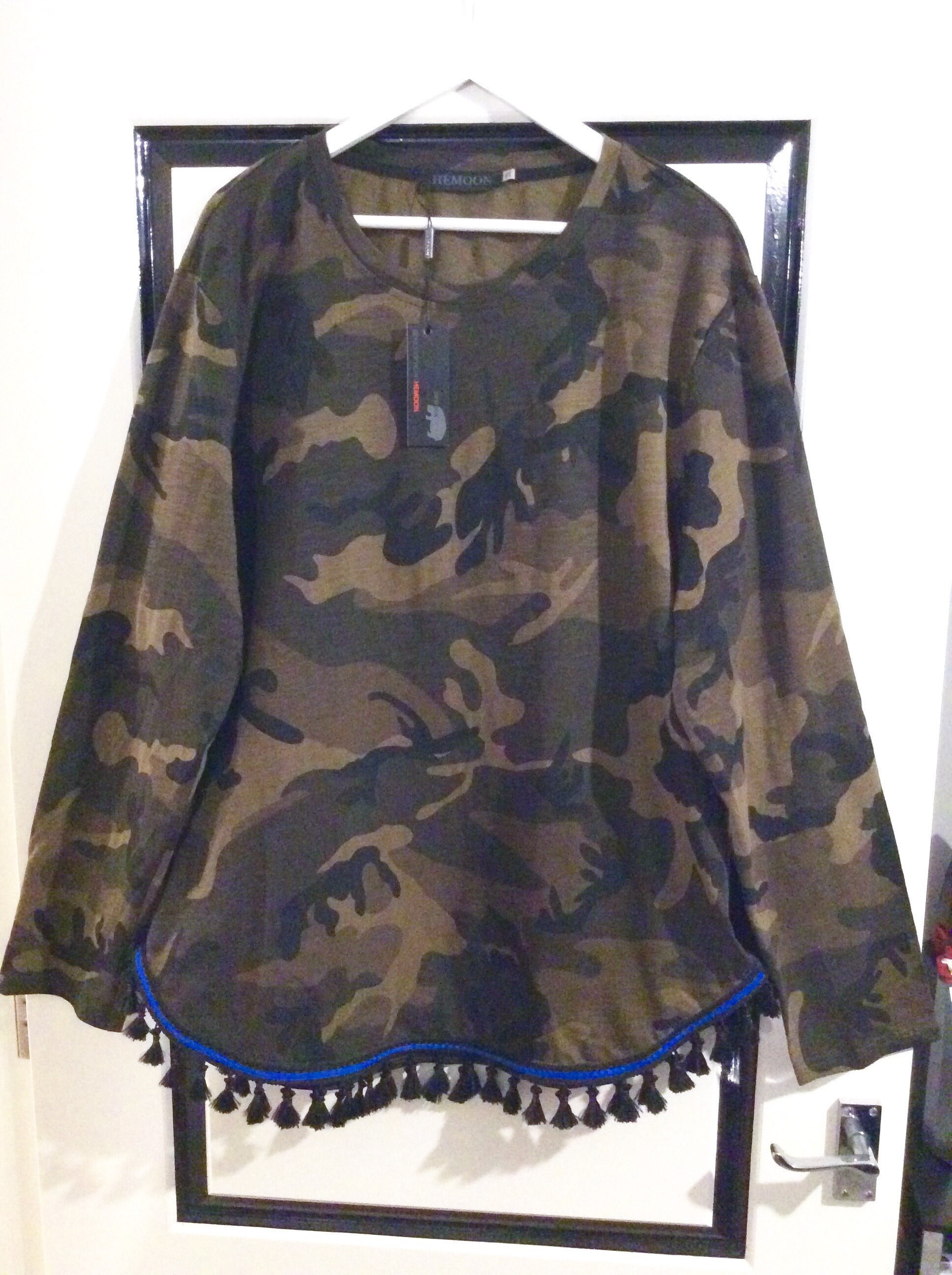 Image of Men’S Long Sleeve Camouflage Hebrew Israelite Shirt With A Ribbon Of Blue & Black Tassels Fringes