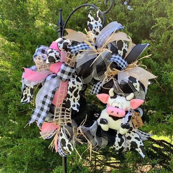 Cow Wreath for Front Door,  Primitive Cowbella Wreath, Country Farmhouse Cow Wreath, Farm Wreath, Farmhouse Wreath, Cow Decor, Wall Decor