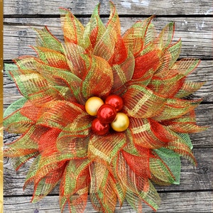 Christmas Wreath, Traditional Christmas Wreath Colors,