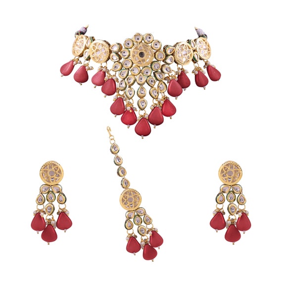 Necklace with earrings outlet and maang tikka