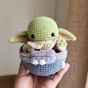 BUNDLE Bounty Hunter Baby Alien with Pod Amigurumi image 1