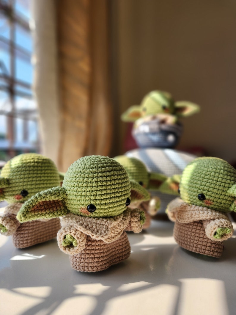 BUNDLE Bounty Hunter Baby Alien with Pod Amigurumi image 2