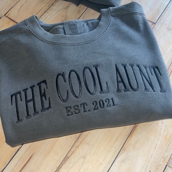 Le sweat-shirt cool de tante. Col ras du cou surdimensionné. Sweat à capuche tante.