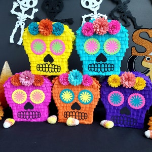 Sugar Skull Mini Piñata Dia de los Muertos party Day of the Dead decor Coco birthday Mexican Skull decor Bridal shower Catrina Skull Monster