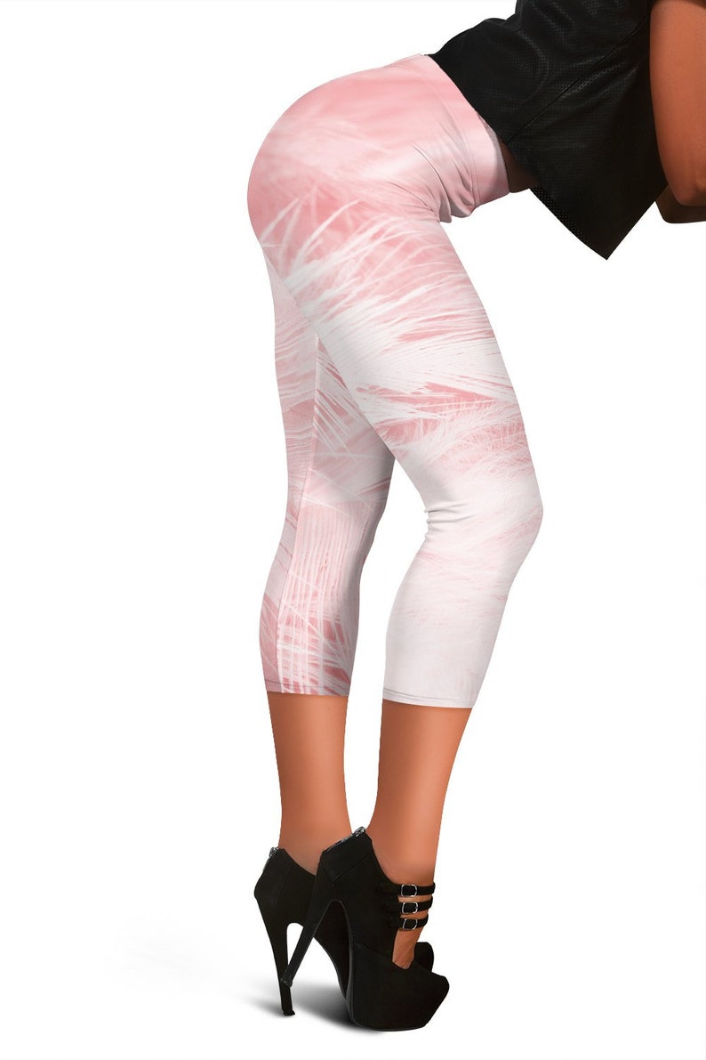 Activewear Capri Leggings Yoga Capri Pants Pink Feathers Abstract Womens Capri Leggings Polyester Spandex Tights
