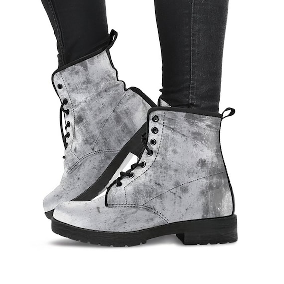 womens grunge boots