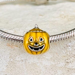 Pumpkin Charm, Halloween Jewelry, Halloween Charm, Charm for Charm Bracelets, S925 Silver, Gift for Her, Birthday Gifts, Pumpkin Jewelry