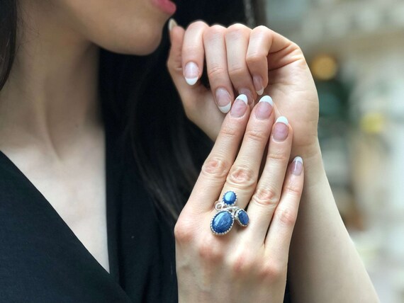 ブルー カイヤナイト フラワーブーケ リング ブルー カイヤナイト フラワーブーケ リング ブルー カイヤ