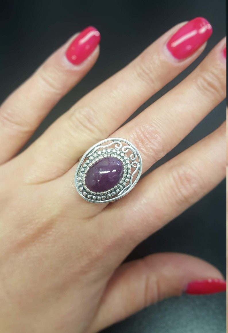 Bague rubis antique, bague rubis naturel, bague rubis rouge, pierre de naissance juillet, grosse bague rubis, bagues rubis, bague en argent, rare par Adina image 2