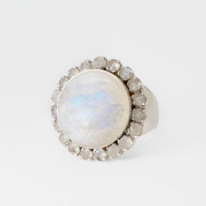 Large Moonstone Ring, White Statement Ring, Natural Rainbow Moonstone, Vintage Ring, Large Round Ring, June Birthstone, Solid Silver Ring