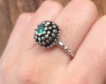 Anillo de esmeralda, anillo antiguo, anillo vintage, esmeralda sintética, anillo de esmeralda antiguo, anillos antiguos, anillo de plata de ley, anillo vintage verde