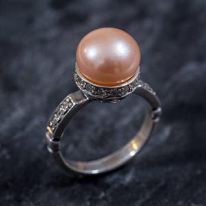 Beige Pearl Ring, Natural Pearl Ring, June Birthstone Ring, Round Pearl Ring, Silver Pearl Ring, Vintage Pearl Ring, Rare by Adina