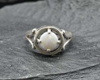 Australian Opal Ring, Natural Opal Ring, White Vintage Ring, Large Opal Ring, Round Opal Ring, White Round Ring, Statement Ring, Adina Stone