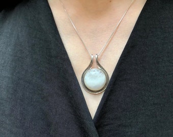 Mondstein Halskette, Natürlicher Mondstein Anhänger, Juni Geburtsstein, Runde Statement Halskette, Große Mondstein Halskette, Für Sie, selten