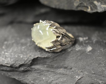Leaf Ring, Prehnite Ring, Natural Prehnite, May Birthstone, Unique Artistic Ring, Green Vintage Ring, Horizontal Ring, Solid Silver Ring