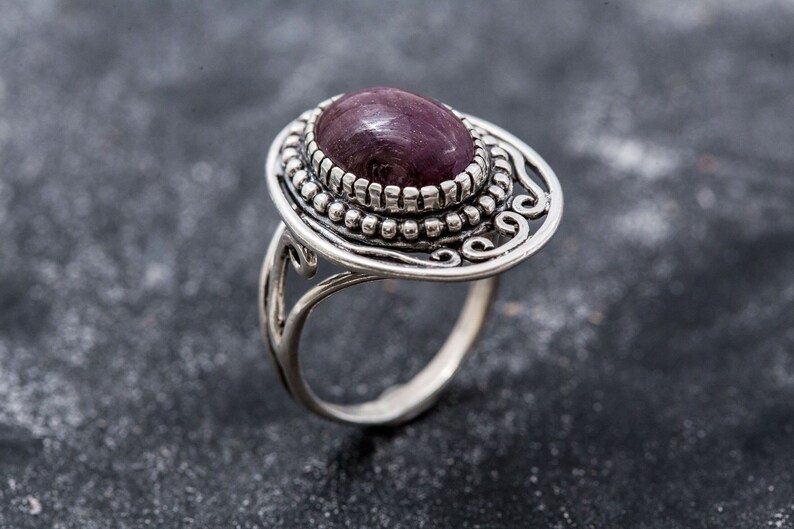 Bague rubis antique, bague rubis naturel, bague rubis rouge, pierre de naissance juillet, grosse bague rubis, bagues rubis, bague en argent, rare par Adina image 3