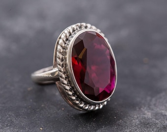 Bague rubis, rubis créé, grosse bague rubis, bague tendance, bague rouge, bague rubis vintage, grande bague victorienne, bague en argent vintage, rubis