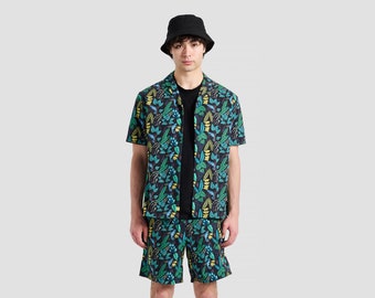 Chemise Iguane de la jungle | Chemise Hawaï | Chemise à manches courtes avec col officier | Chemise de fête | Cadeau petit ami | chemise de vacances | Chemise décontractée | Fleurs