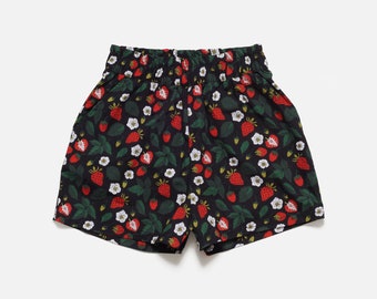 Short à enfiler Strawberry Fields pour femme| Short Hawaï| Short froncé à taille froncée | Short de fête| Shorts de vacances | Short décontracté de tous les jours