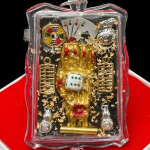 Kruba Baeng Gambing Hand Prai Card Dice Casino Yin Yang Charm Wealth Lucky Good Fortune Famous Pendant Thai Amulet #aa4921
